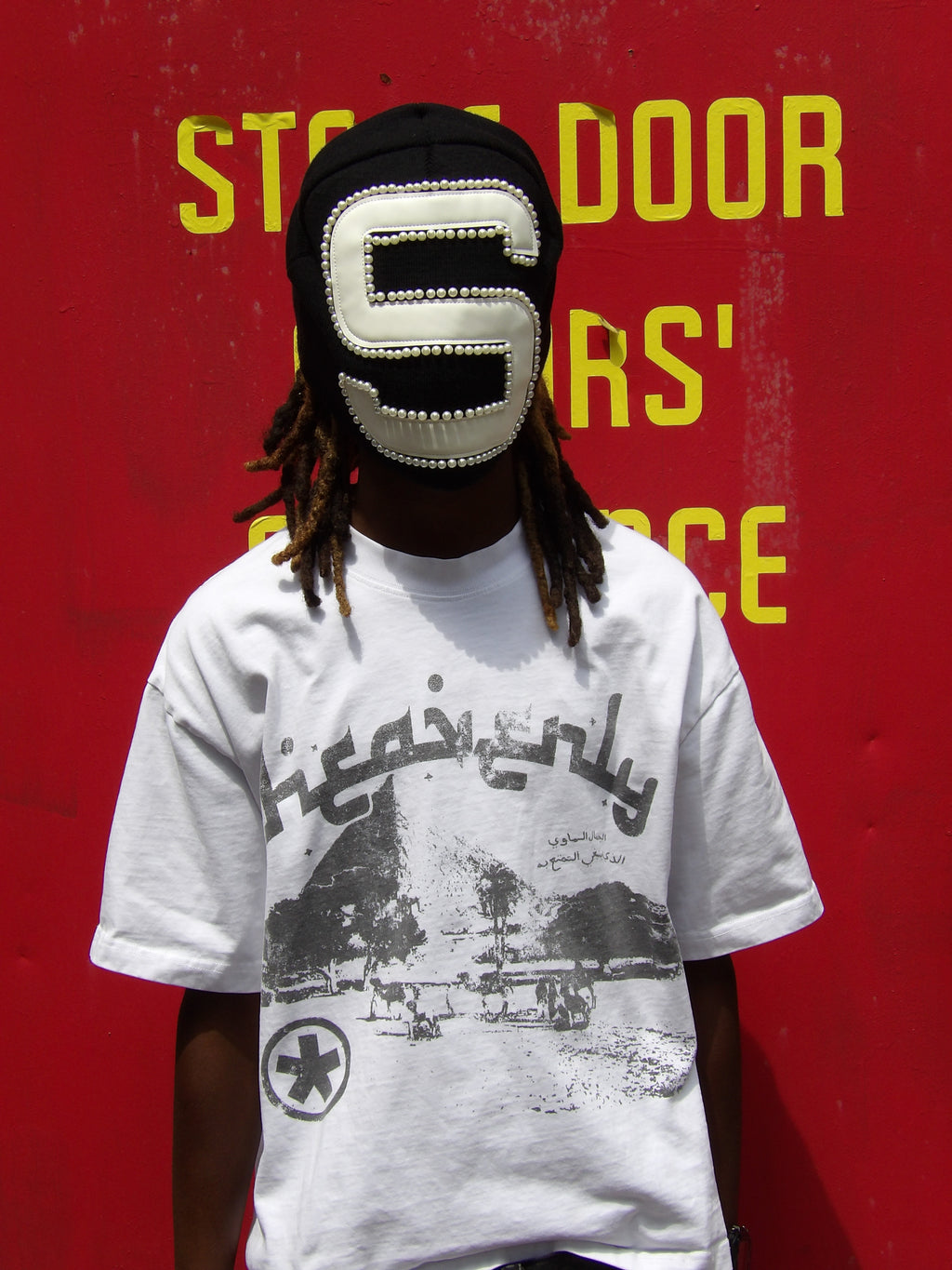 s85 Black Beanie