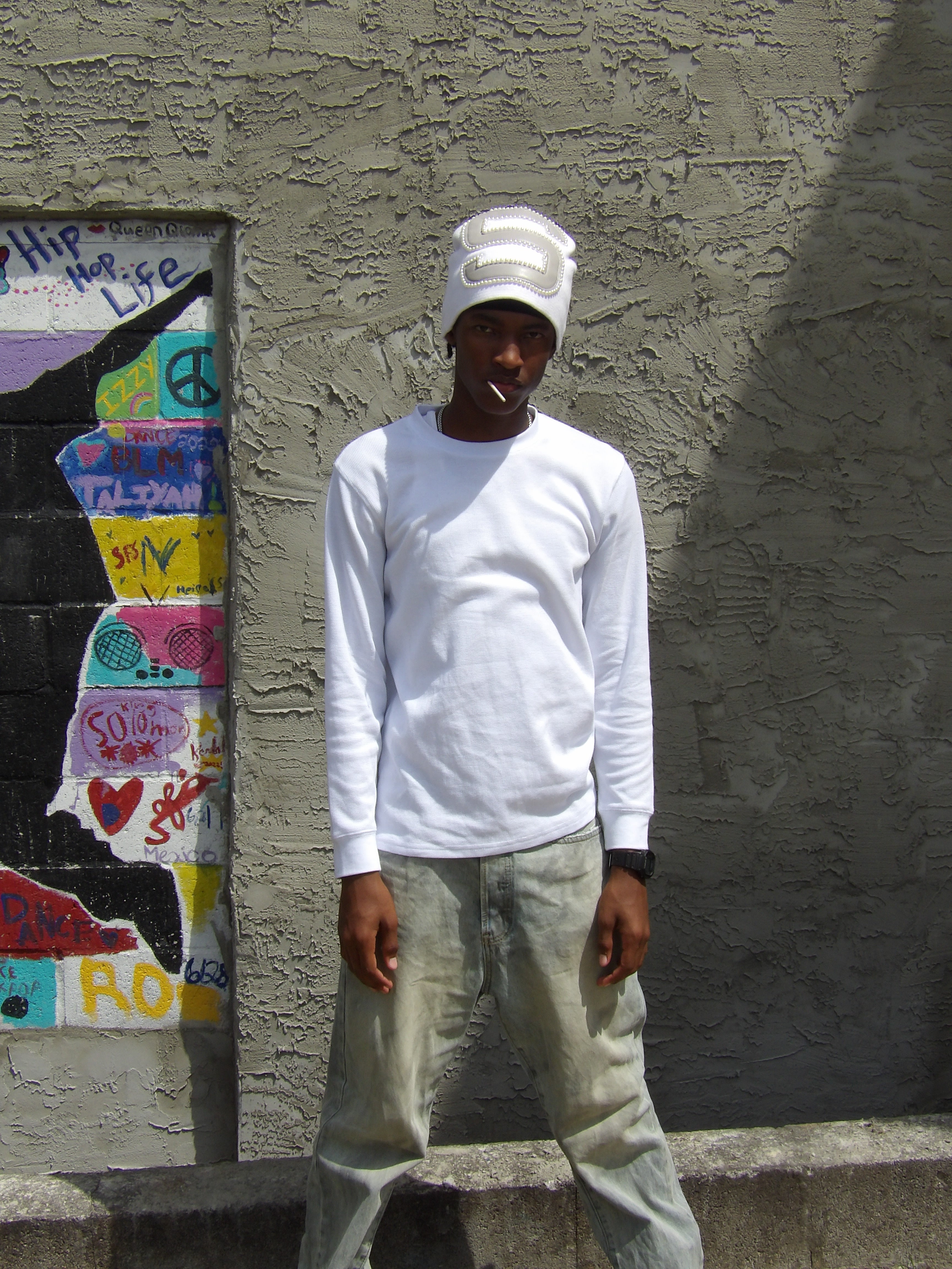s85 White Beanie